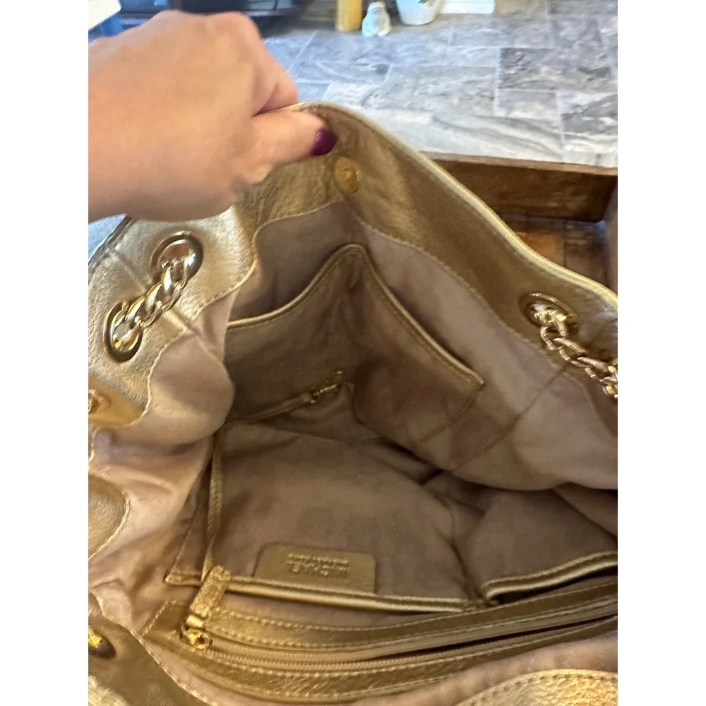Michael Kors Jet Set Leather Hobo Shoulder Bag‎ Purse MK Charm Chain  NWOT